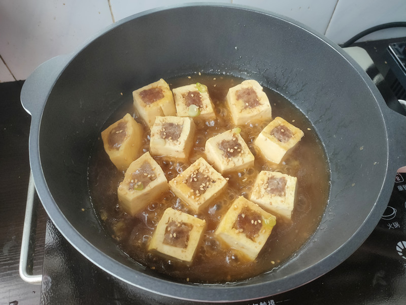 自制豆腐酿肉，两种营养食材结合一起，简单烹饪就能做出美味