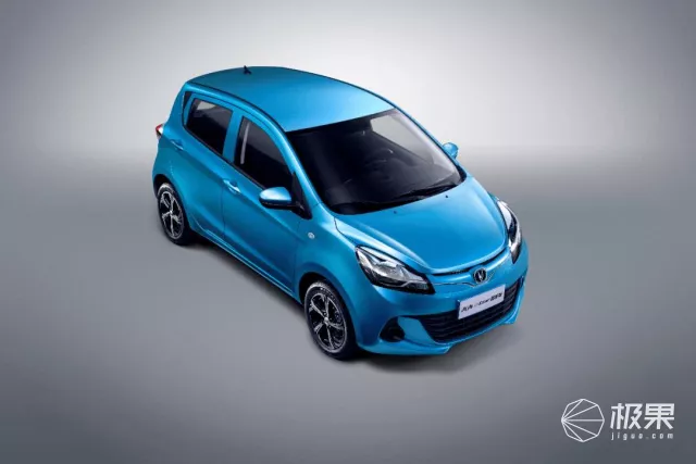 五菱再发豪华版mini EV！充电1小时能跑200公里，下一个买菜街车
