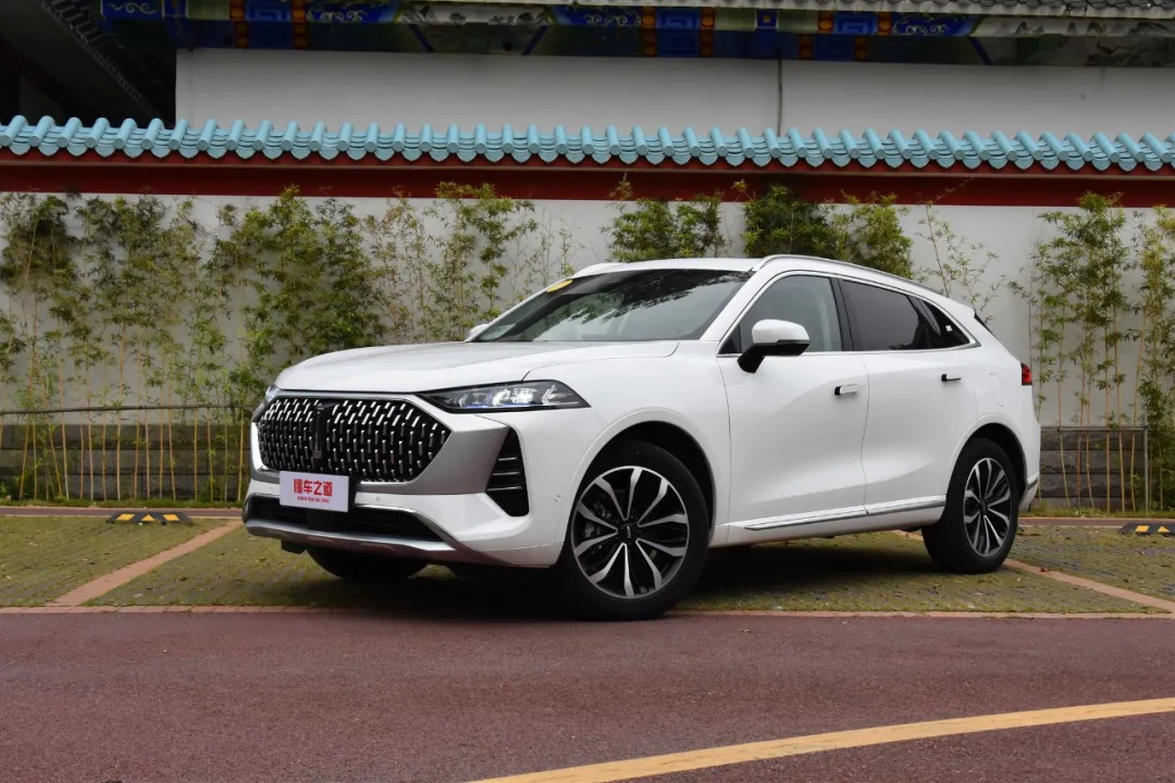 试驾：WEY摩卡，它挑战豪华品牌SUV