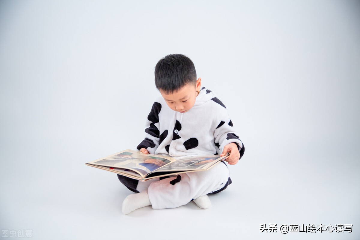 书海泛舟十年功，一朝展卷见真章——低年级整本书阅读之旅