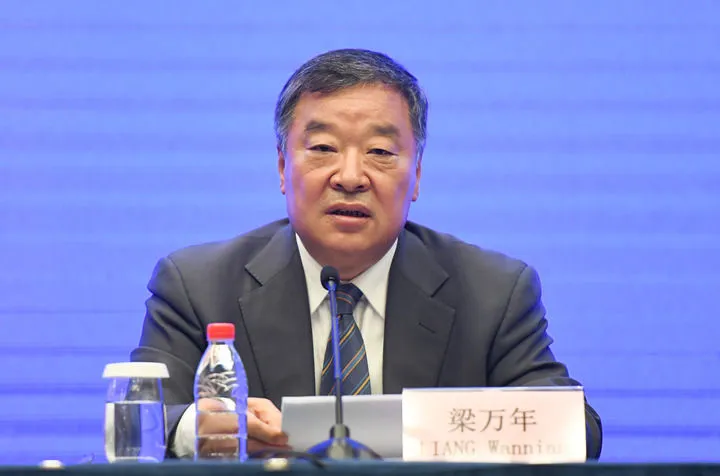 我國疫情防控措施“成本效益比不高”?會否變化?專家回應!