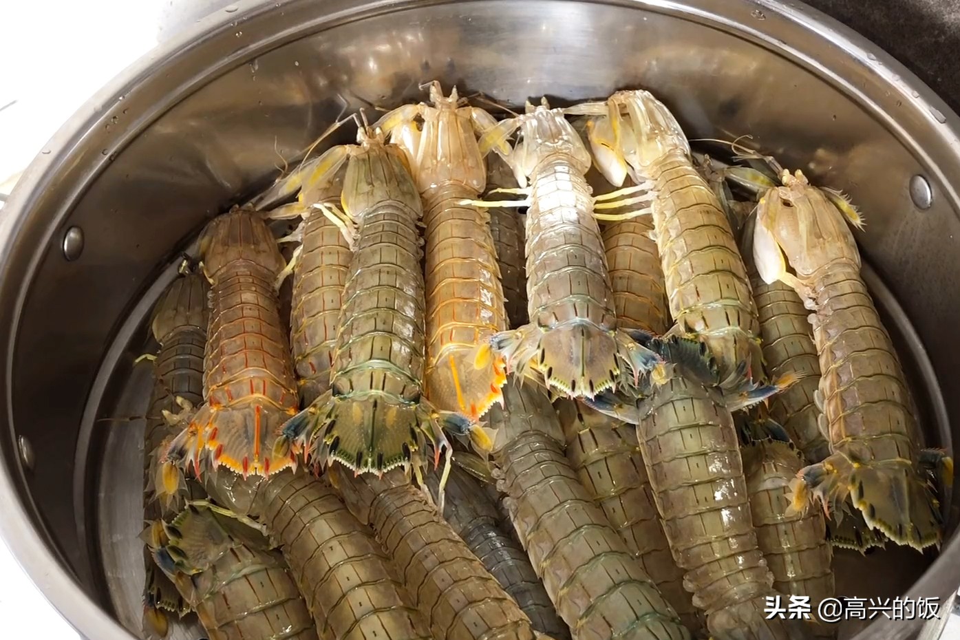 皮皮虾怎么剥？拿一根筷子一撕就完事！5秒快速剥皮（图解）