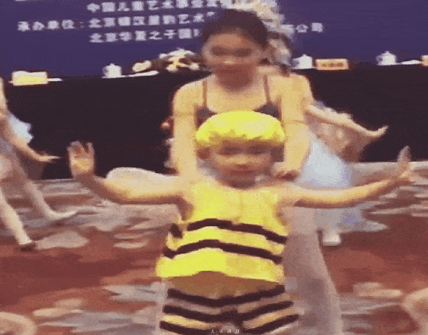 农村厂妹的逆袭记，为培养儿子疯狂报班，易烊千玺的妈妈创造奇迹