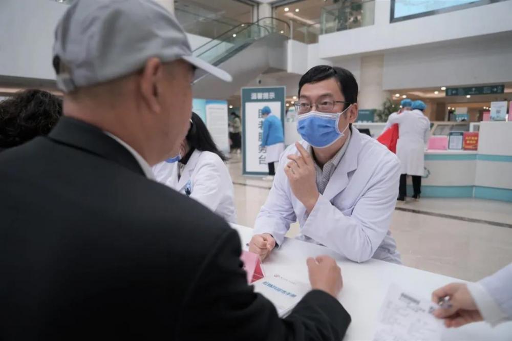 世界传统医药日——徐州市一院中医科、肛肠科联合举办义诊活动