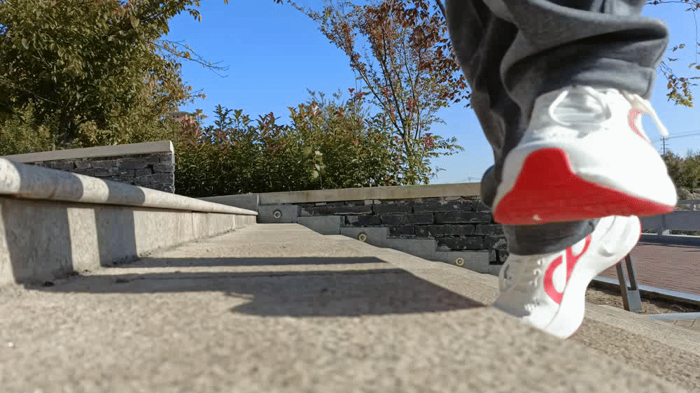 咕咚智能运动跑鞋21K·逐日者｜智能监测，高弹厚底，助力开跑