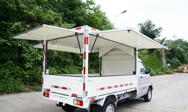 仙股五菱汽车，“地摊神车”五菱荣光