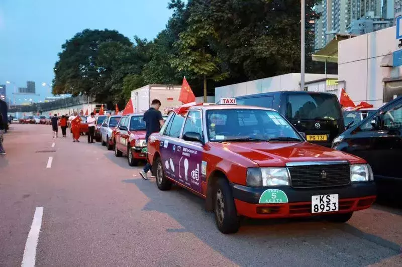 深扒香港出租车：为何宁愿用30年的老皇冠，也不用比亚迪电动车？