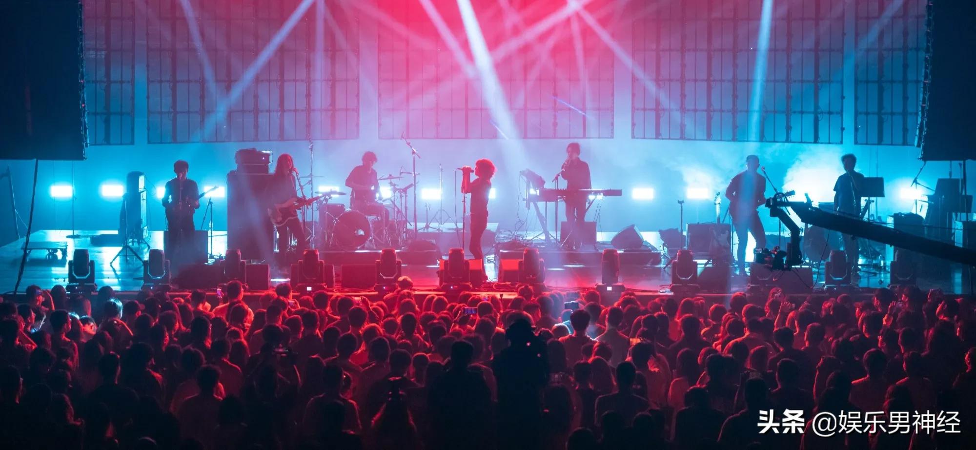 你以为窦靖童只是王菲窦唯的女儿吗，她的人生远比你想象的精彩