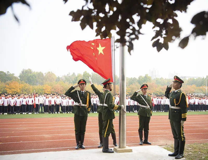 昌邑市文山中学体育节：沙场点兵气势壮(图1)