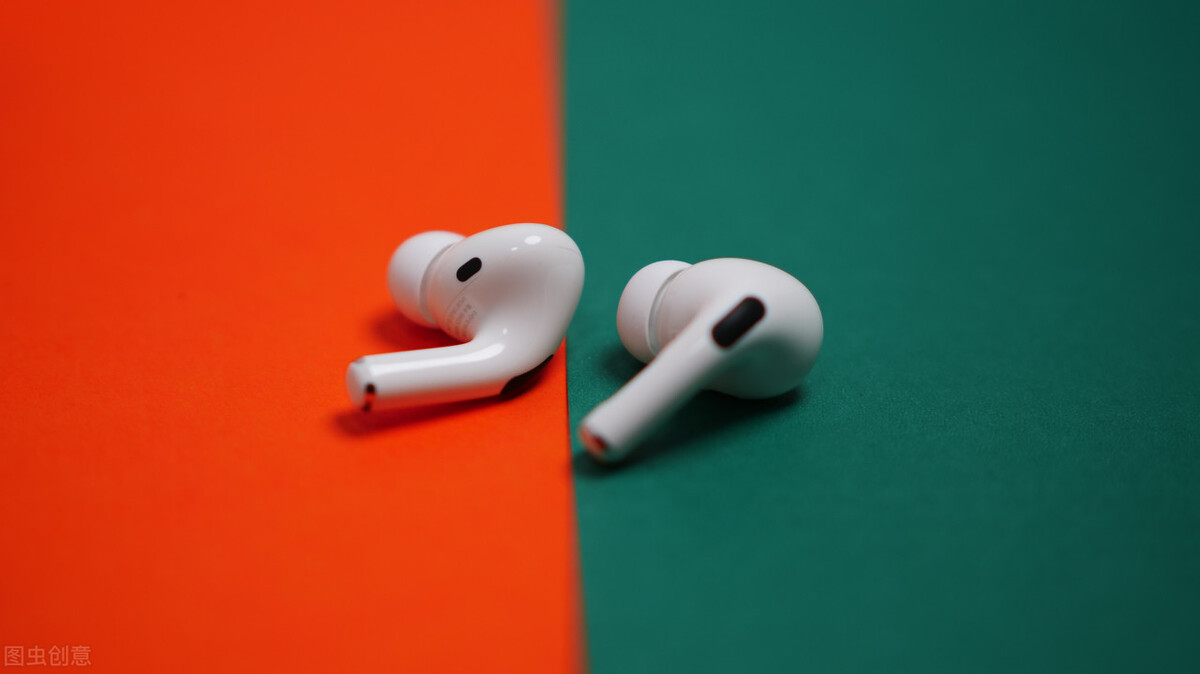 蘋果藍牙耳機使用說明，調音量充電的步驟詳解？