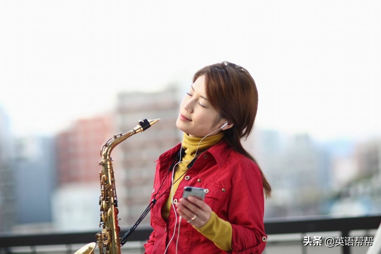高三英语动词用法重点：起立用英语怎么说及中学阶段所有动词汇总
