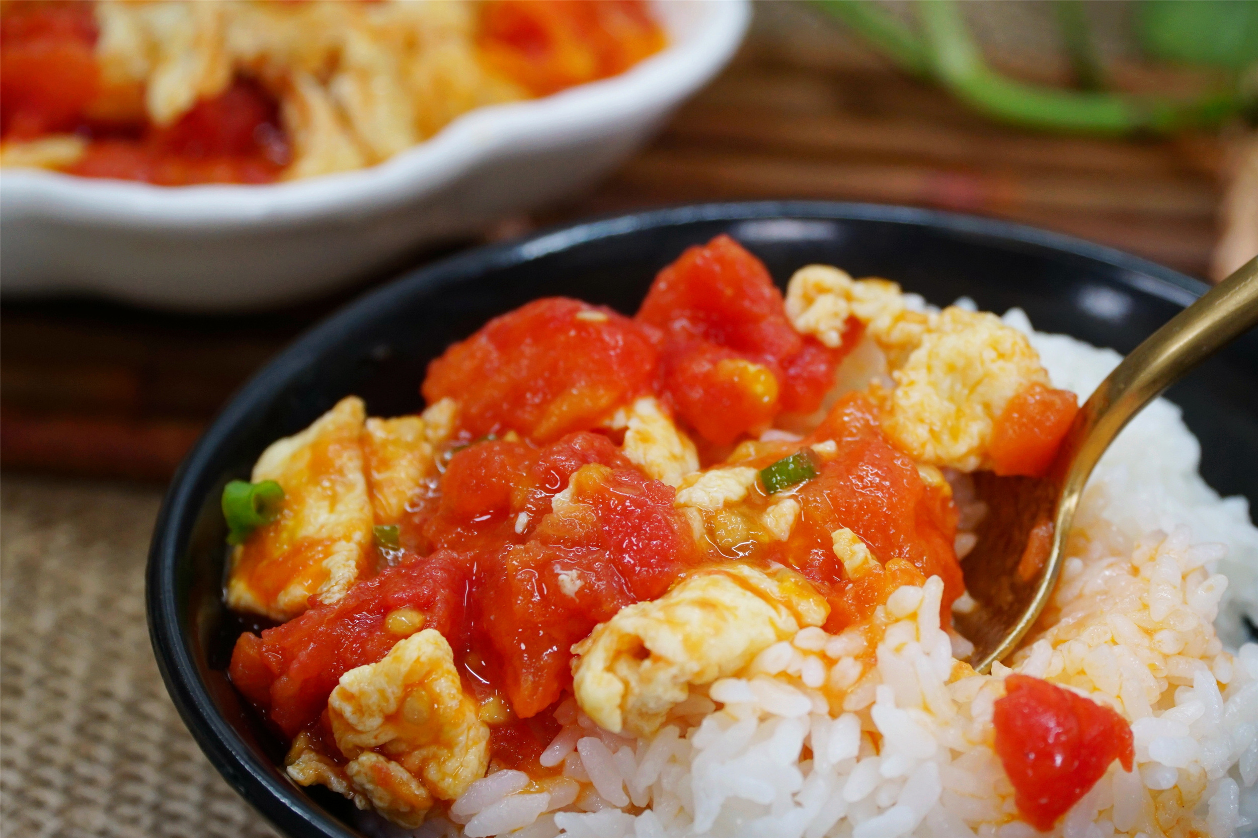 难怪饭店的西红柿炒鸡蛋好吃，多加了2味料，香味一下子浓郁起来