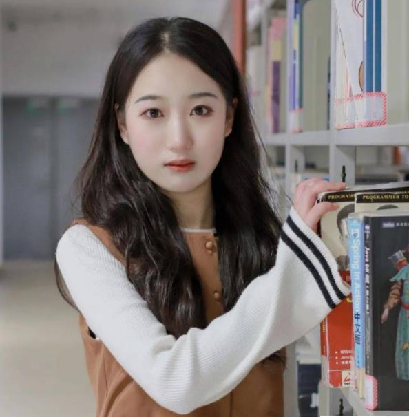 4位中南校花被名校保研，拿奖拿到手软的她们，还是一个寝室的