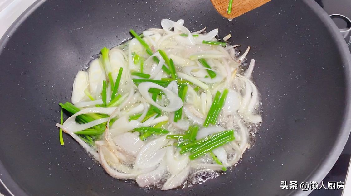 饭店烧的红烧鸡肉那么好吃！诀窍就在这里