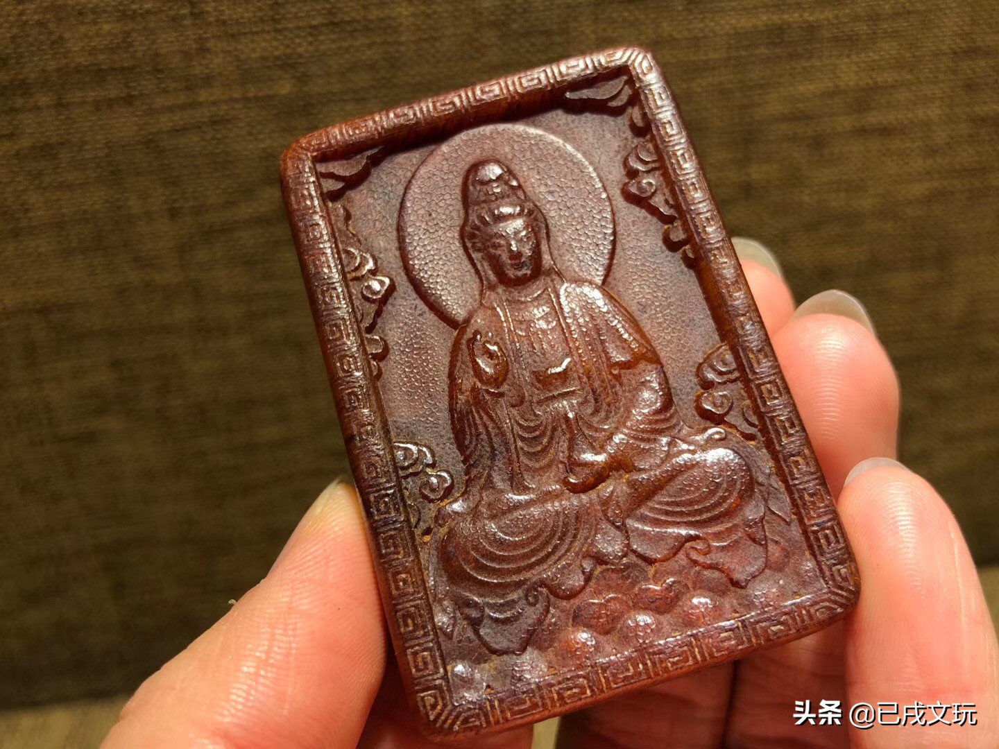 非洲犀牛角价格【犀牛角多少钱一克?】_娱乐动态_5x6q生活网