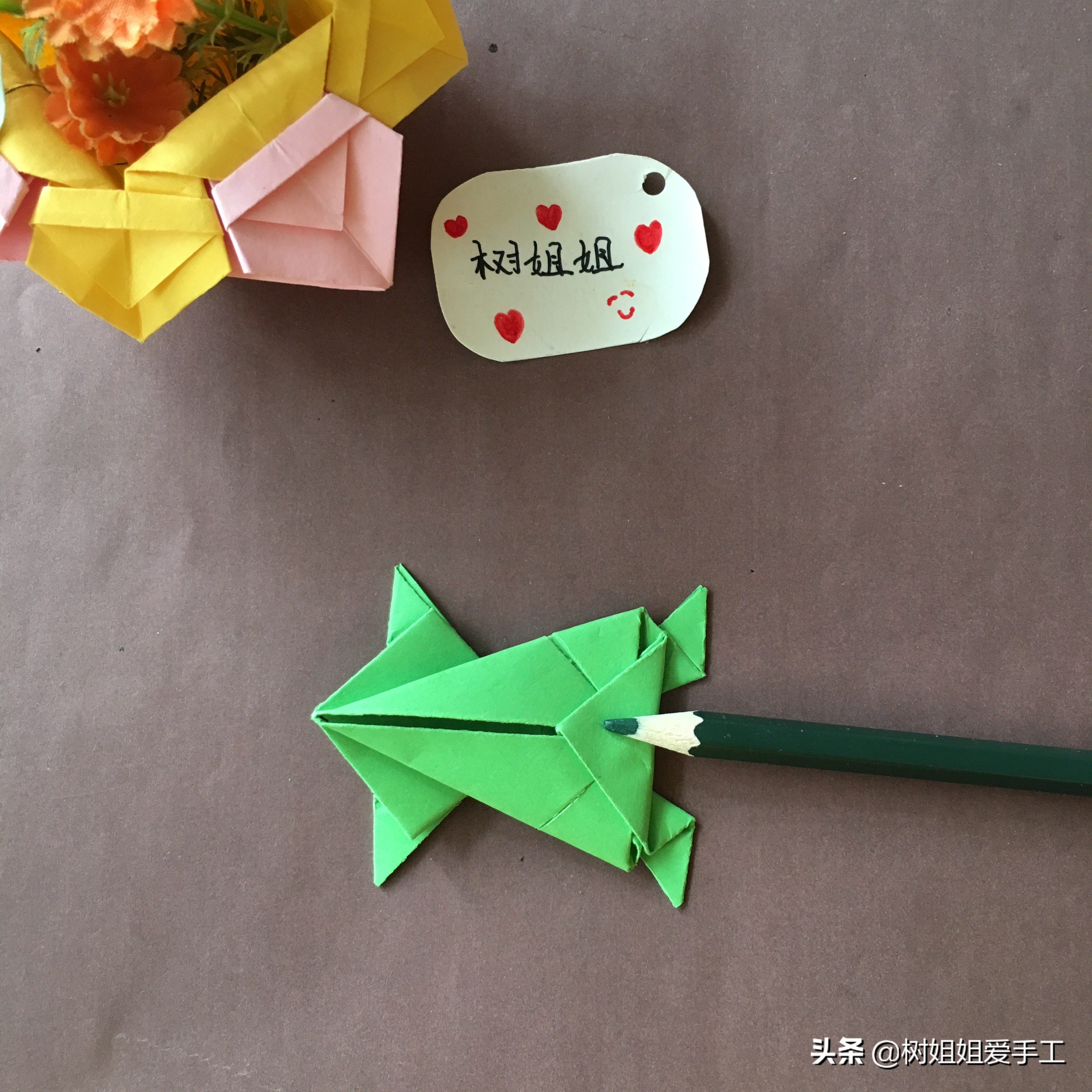 亲子折纸：跳跳蛙的折法，适合6岁以上儿童