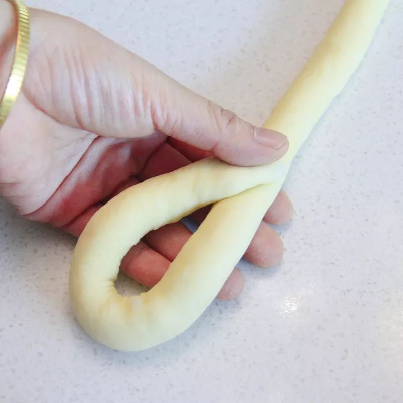 牛奶辫子面包，让你记起童年给你扎过麻花辫的她（他）