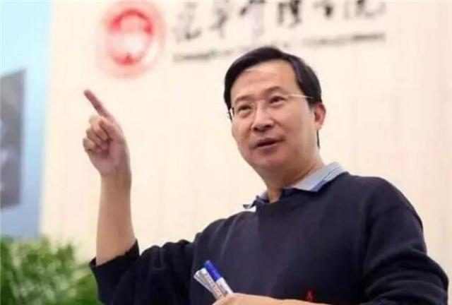 北大教授饶毅：几个院士围着一个处长赔笑，拉关系比做科研时间长