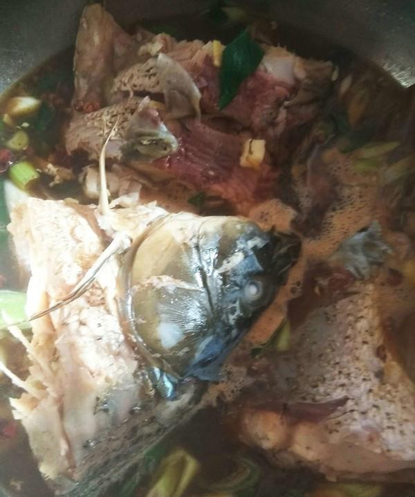 不管炖什么鱼，不要直接下锅，多加1步，鱼肉更鲜更嫩更入味