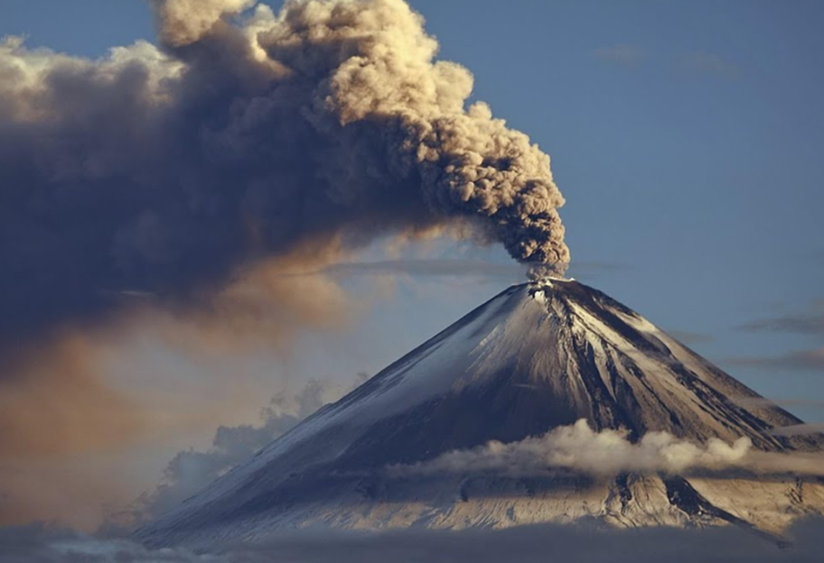 专家预测：富士山可能会大爆发！火山会导致日本岛沉没吗？