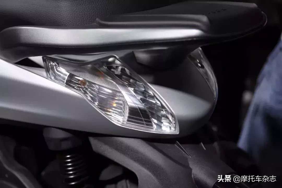 新款Vespa 300售价4.98万起，横置V缸ADV发布！