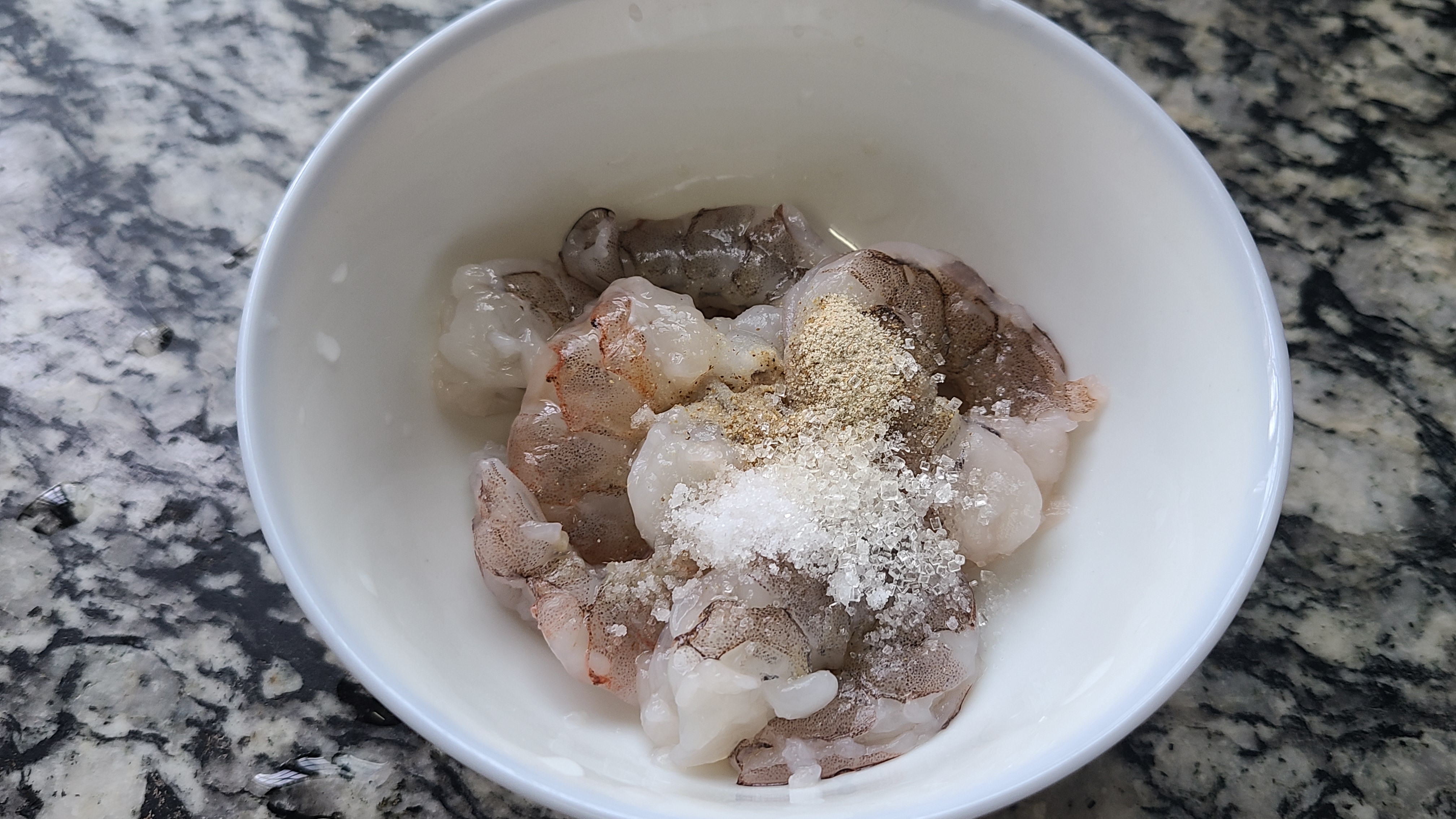 虾仁滑蛋，教你这个广东做法，嫩滑美味，每次做都很好吃