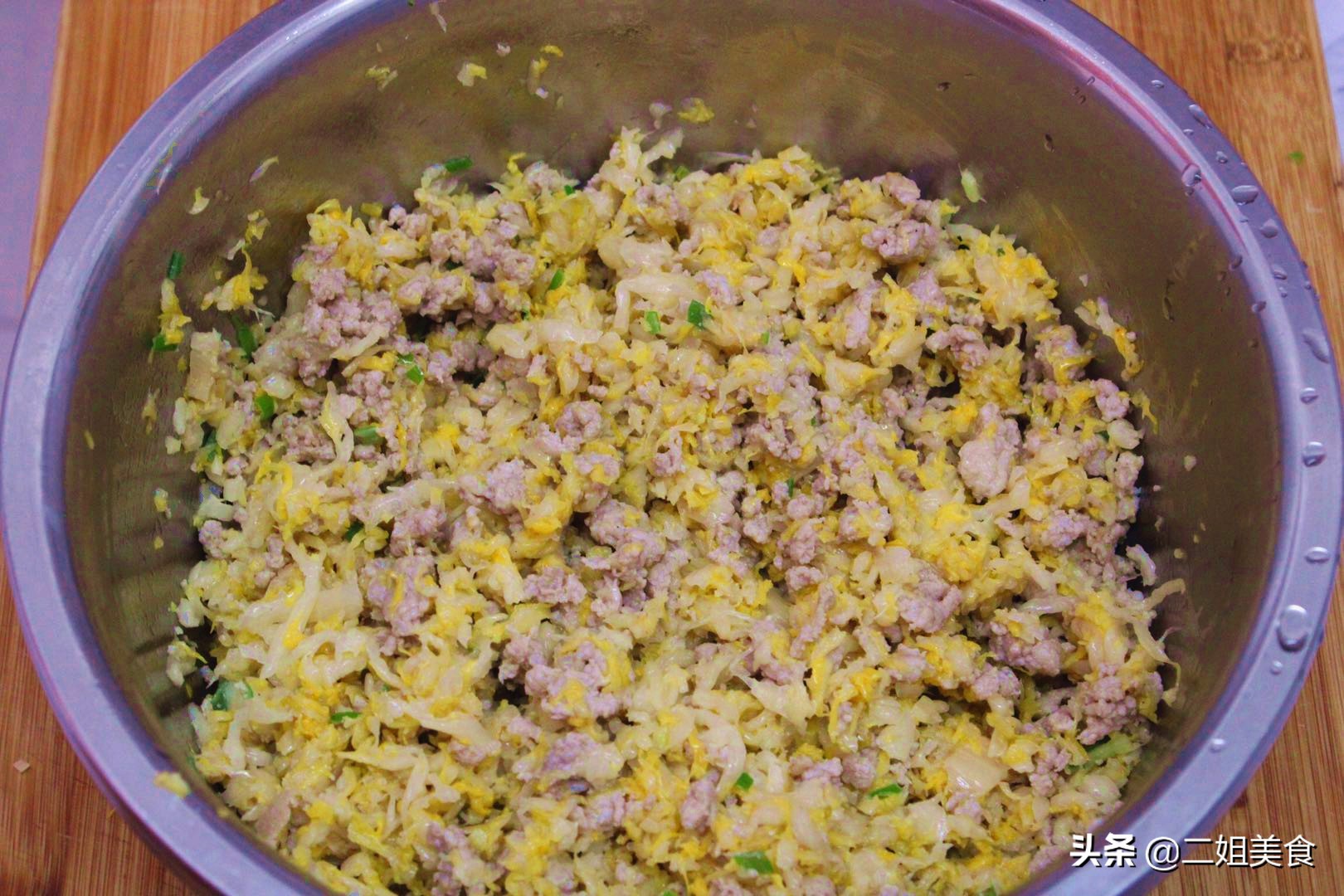 酸菜馅饺子好吃有诀窍，牢记“1不放1窍门”，饺子不好吃才怪