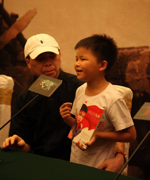 “抗震小英雄”林浩：立志考清华大学建筑系，后来为何当了明星？