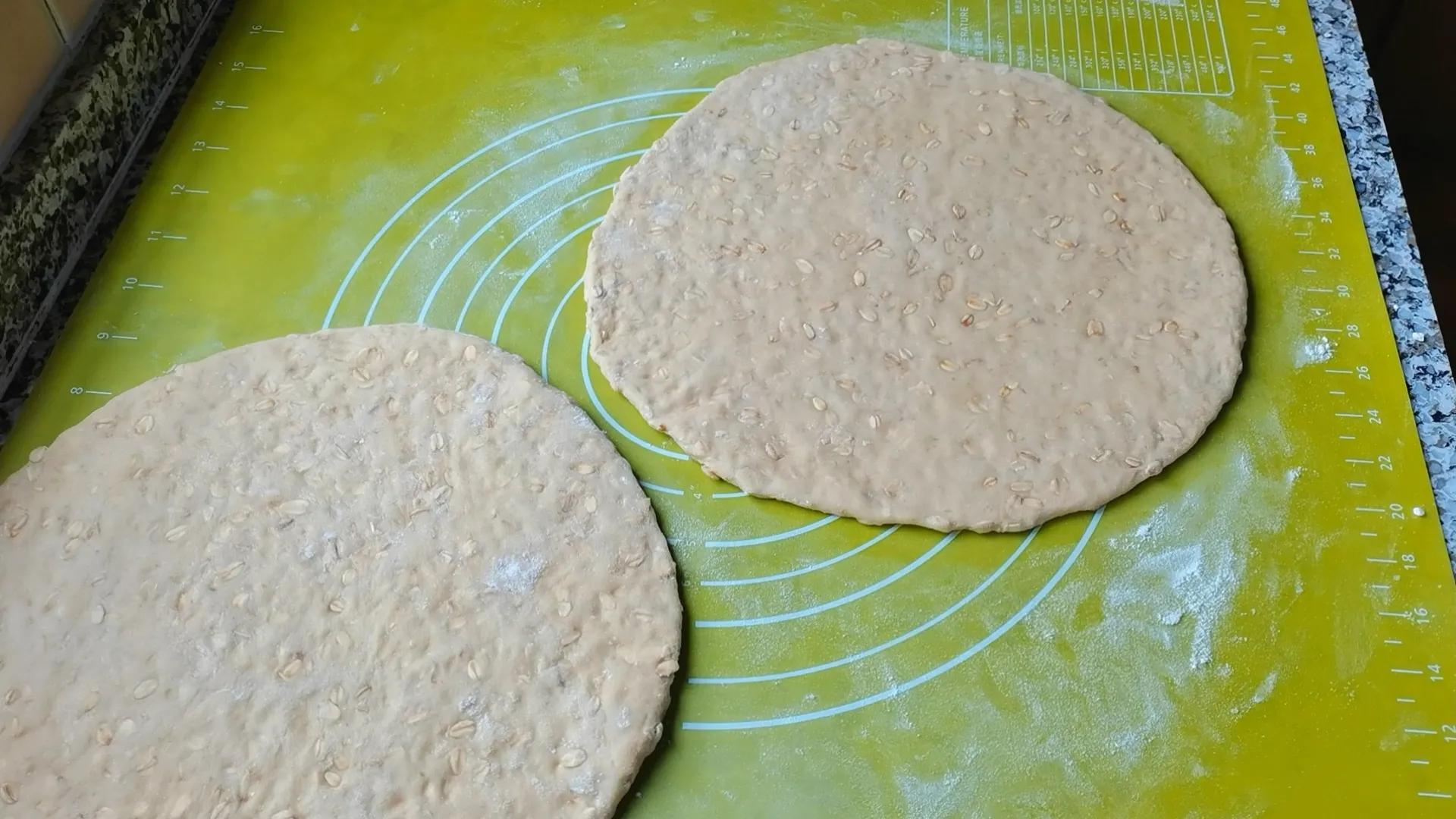 懶人版的燕麥豆沙麵包,不用揉出手套膜,一次醒面,一樣香甜鬆軟
