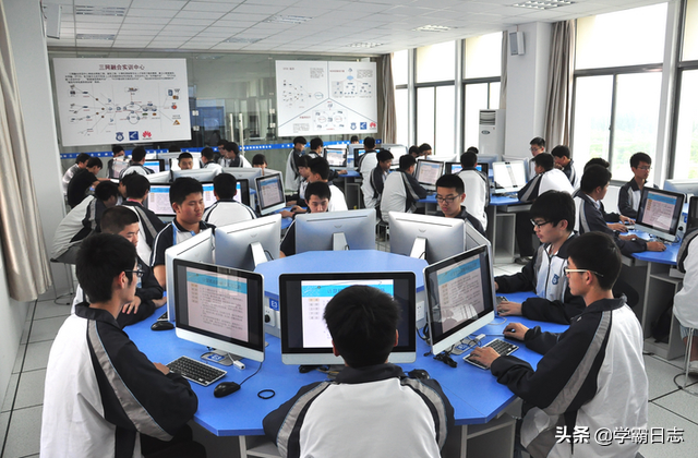 大學“蹭課”會被趕出來嗎？輔導員：只要不蹭這3類課，就沒人管