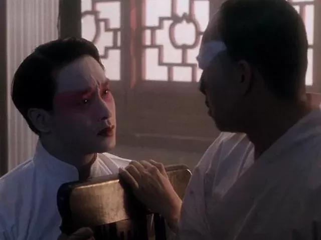 《霸王别姬》:不疯魔，不成活