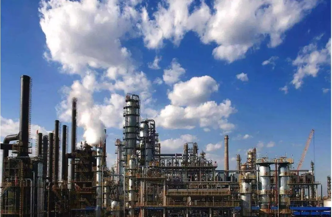 人均GDP世界排名36，这个面积还不如上海的国家，为何如此富裕？