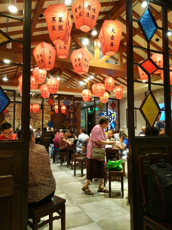 上海特色美食攻略，上海小囡最爱的本帮美食，老上海的味道
