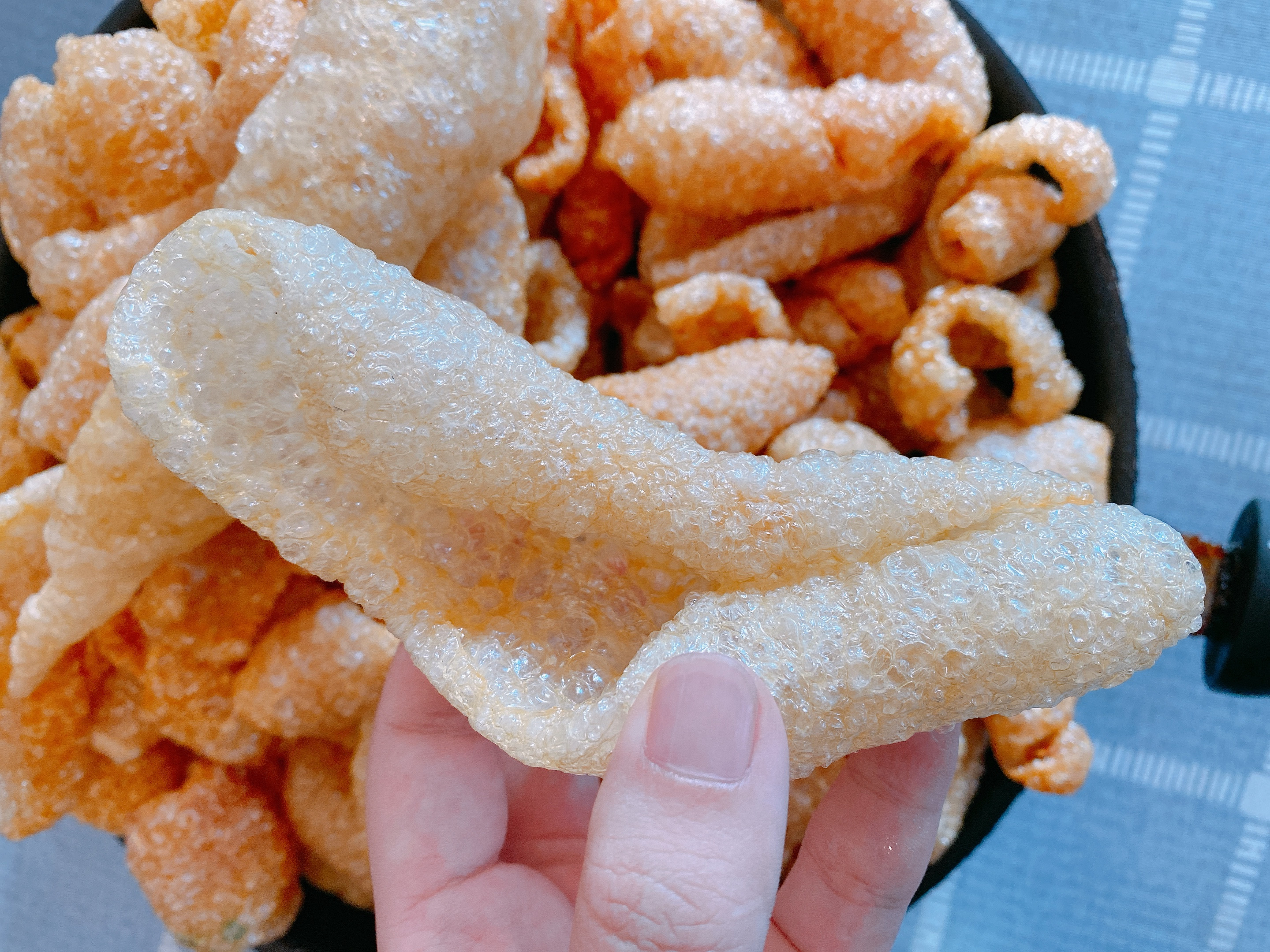 猪皮不要熬猪皮冻了，老妈几十年的做法，色泽金黄起大泡，不肥腻