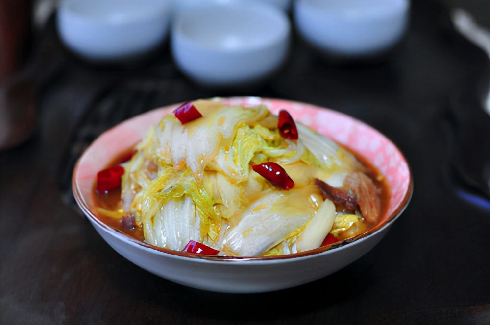 炒醋溜白菜，先放醋還是先炒白菜？大廚分享正確做法，看完明白了