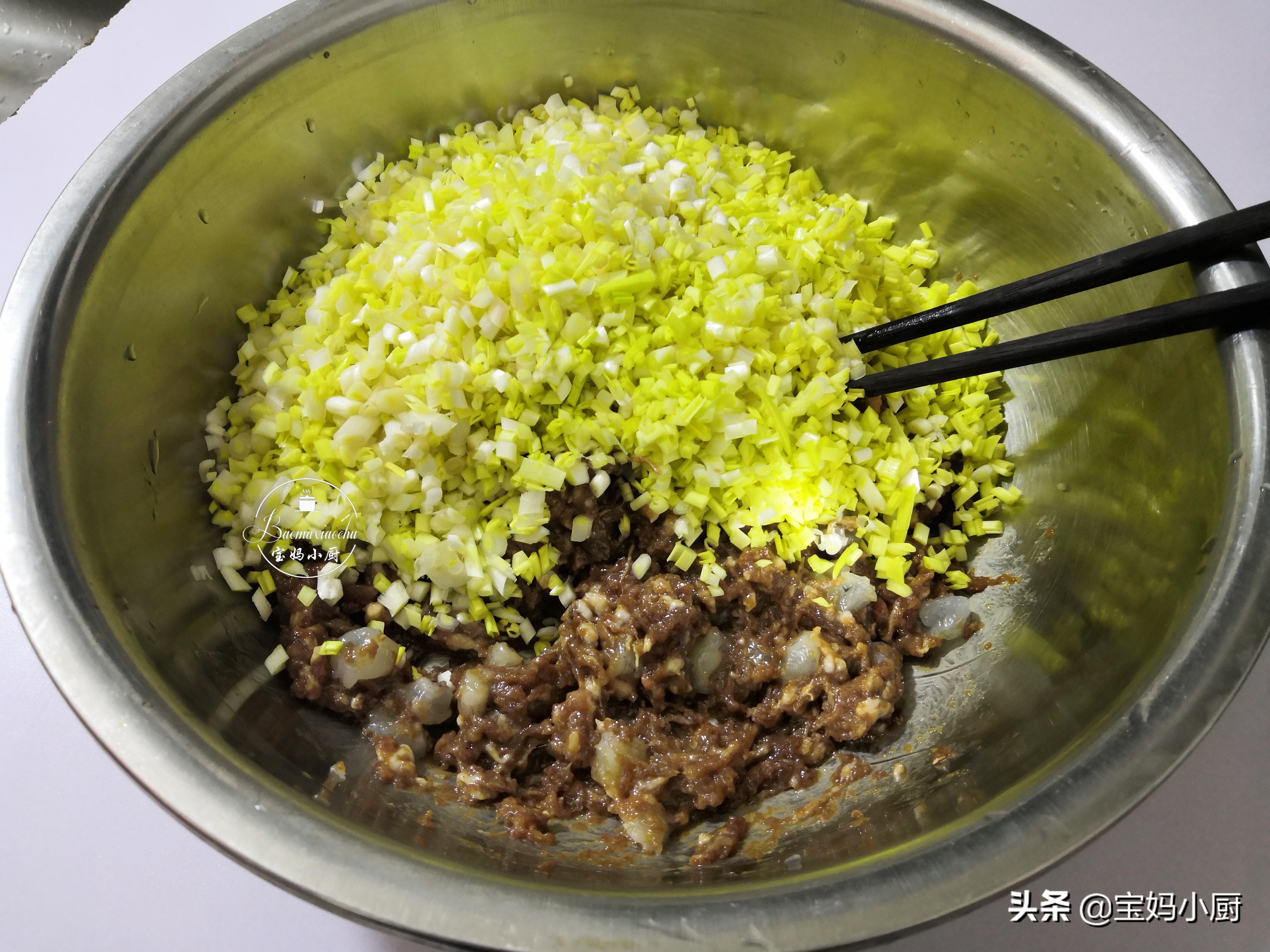 此菜常被炒着吃，包饺子才更美味，却被好多人错过了，冬季要常吃