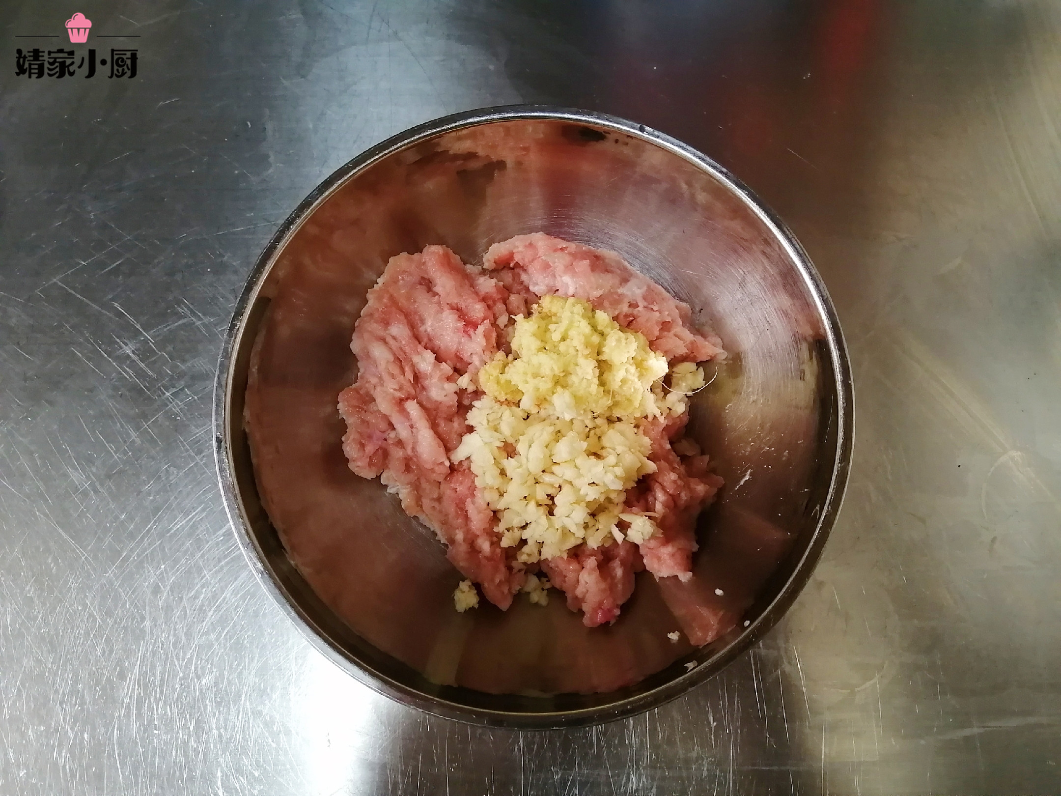 软糯飘香的“糯米肉丸”简单又美味，一口一个吃不够