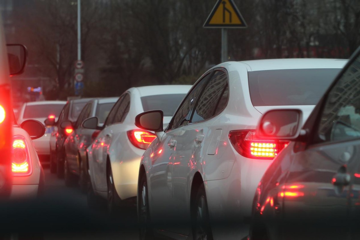 你還在這樣開車嗎？小心輪胎分分鐘報(bào)廢