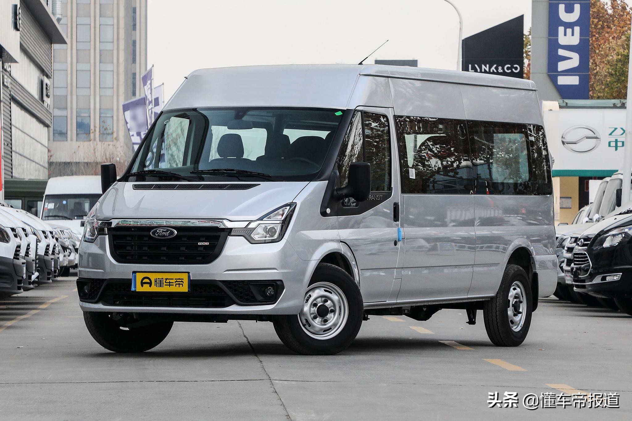 新车 </p><p>　　 经典全顺“第二春”，售10.88万起，江铃新款特顺空间王上市