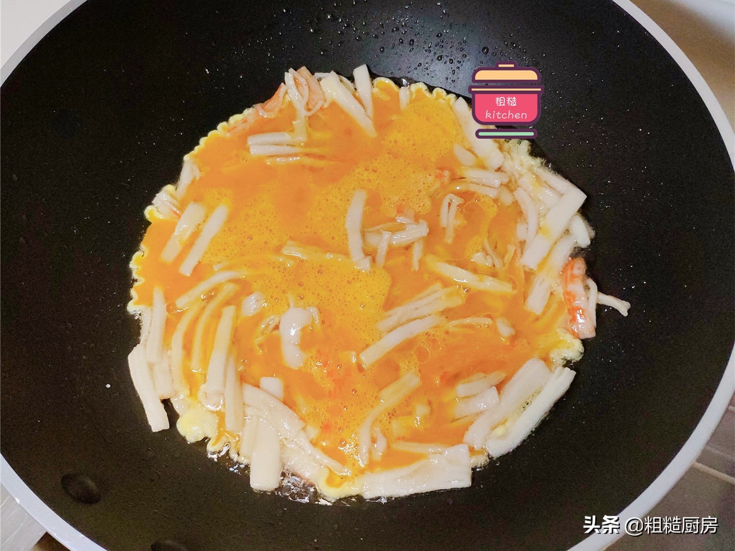 早餐时，别再吃水煮蛋了，学会这5种鸡蛋新吃法，营养美味又简单