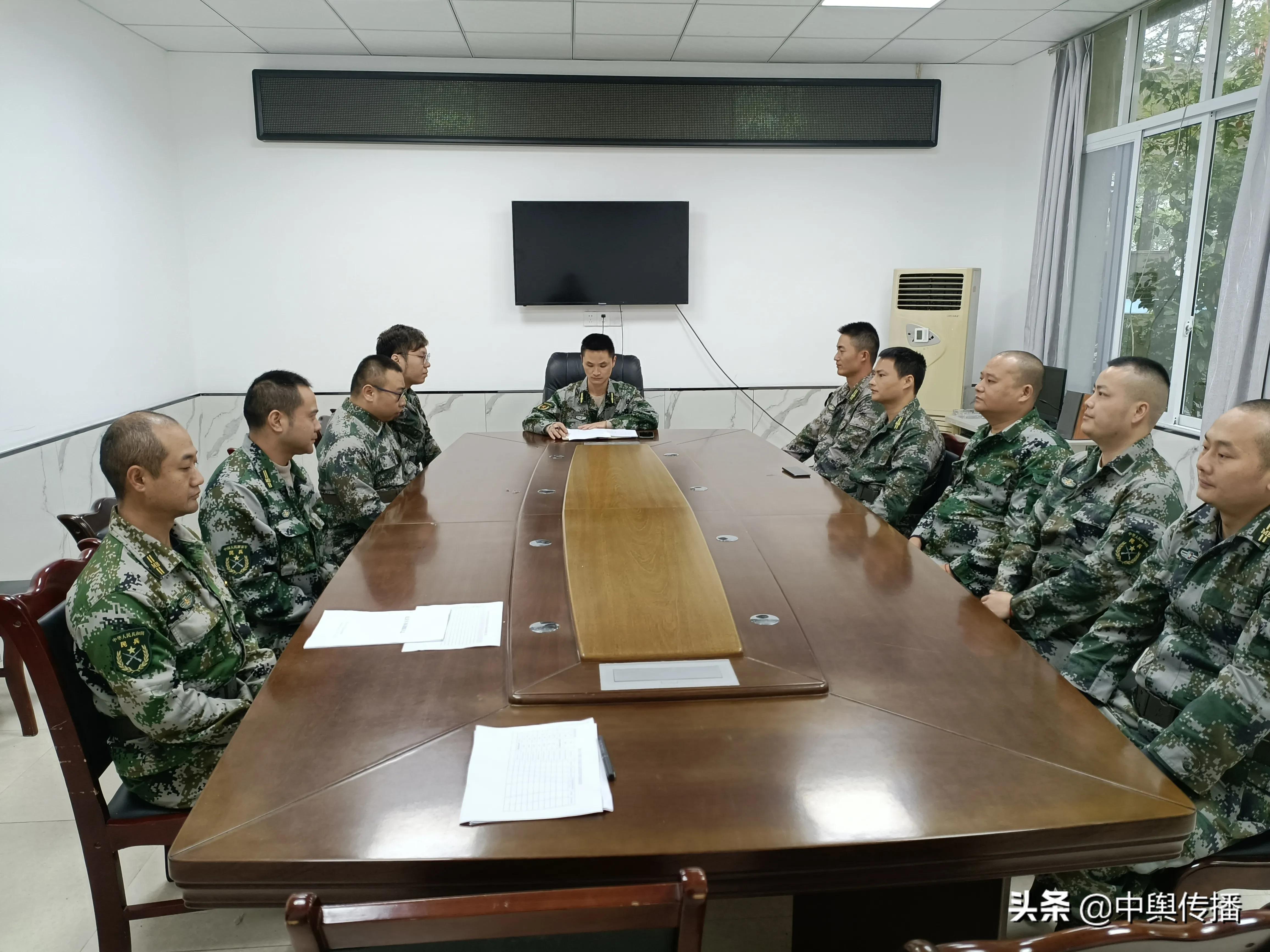 内江市东兴区新江街道召开2021年度民兵应急排开训动员大会