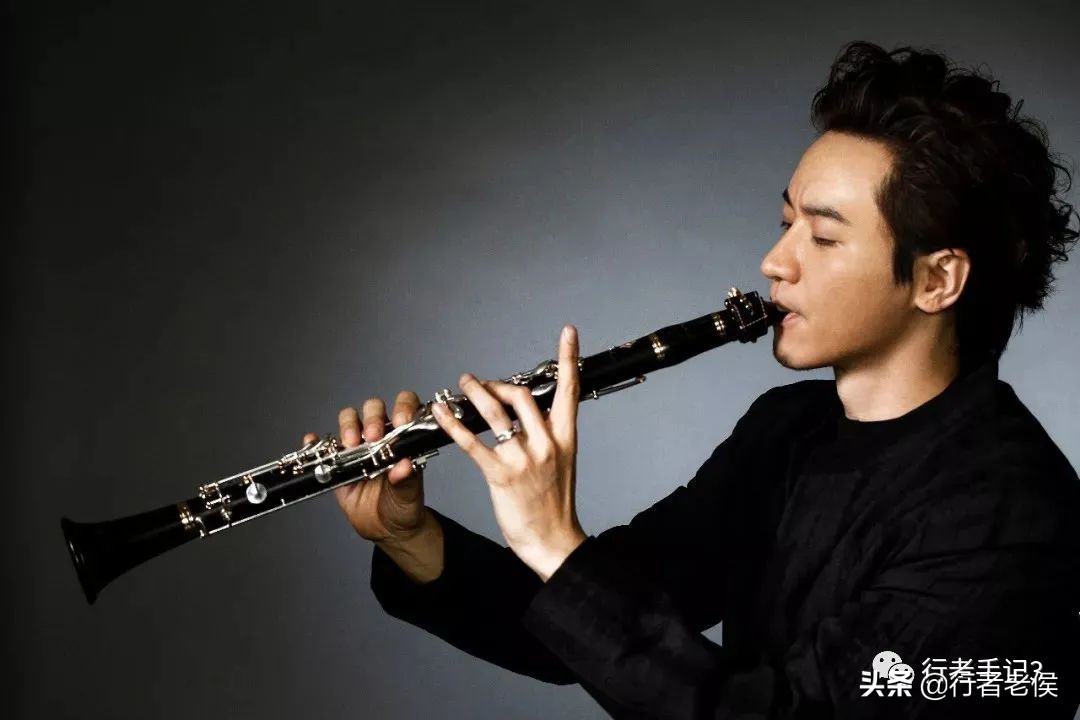 第一个将单簧管引进交响乐乐队的是18世纪的德国曼海姆乐派.