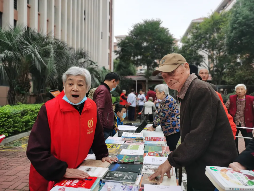 国德赶集日！贩卖别样快乐