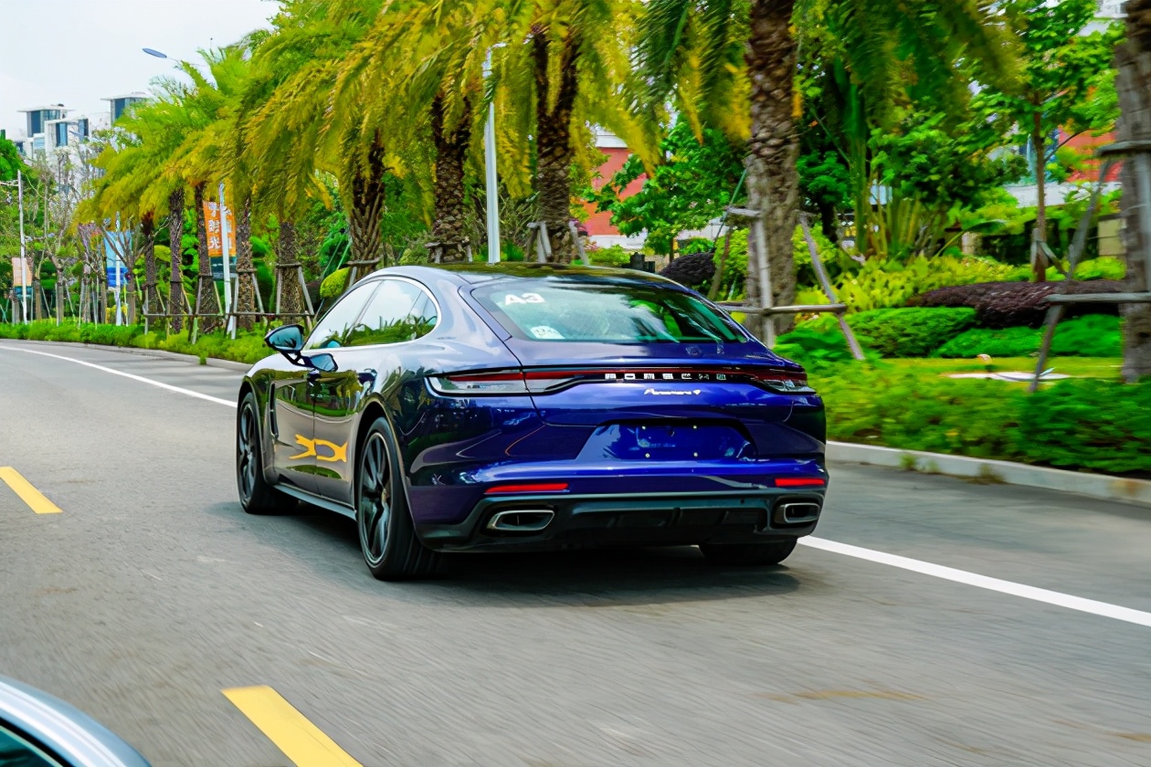 试保时捷Panamera 它会是你的快乐星球吗？