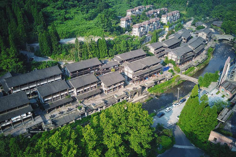 18°C的夏天谁不爱，火炉重庆竟藏着一个避暑消夏的天堂