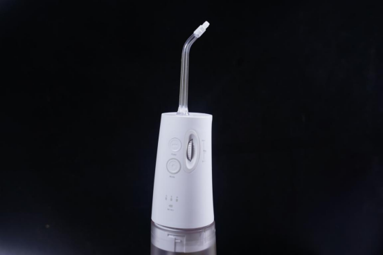 牙齿缝隙清洗不到？Flosmore冲牙器让你体会“牙”塞顿开的感觉