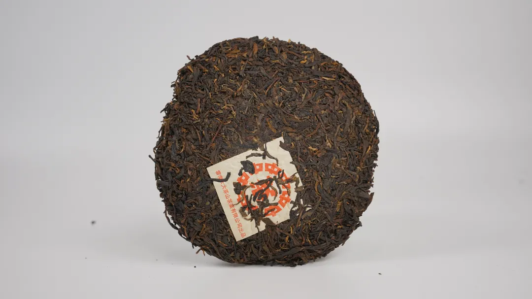 “烟韵”有何神奇魅力，能俘获众多普洱茶爱好者和收藏家的喜爱？