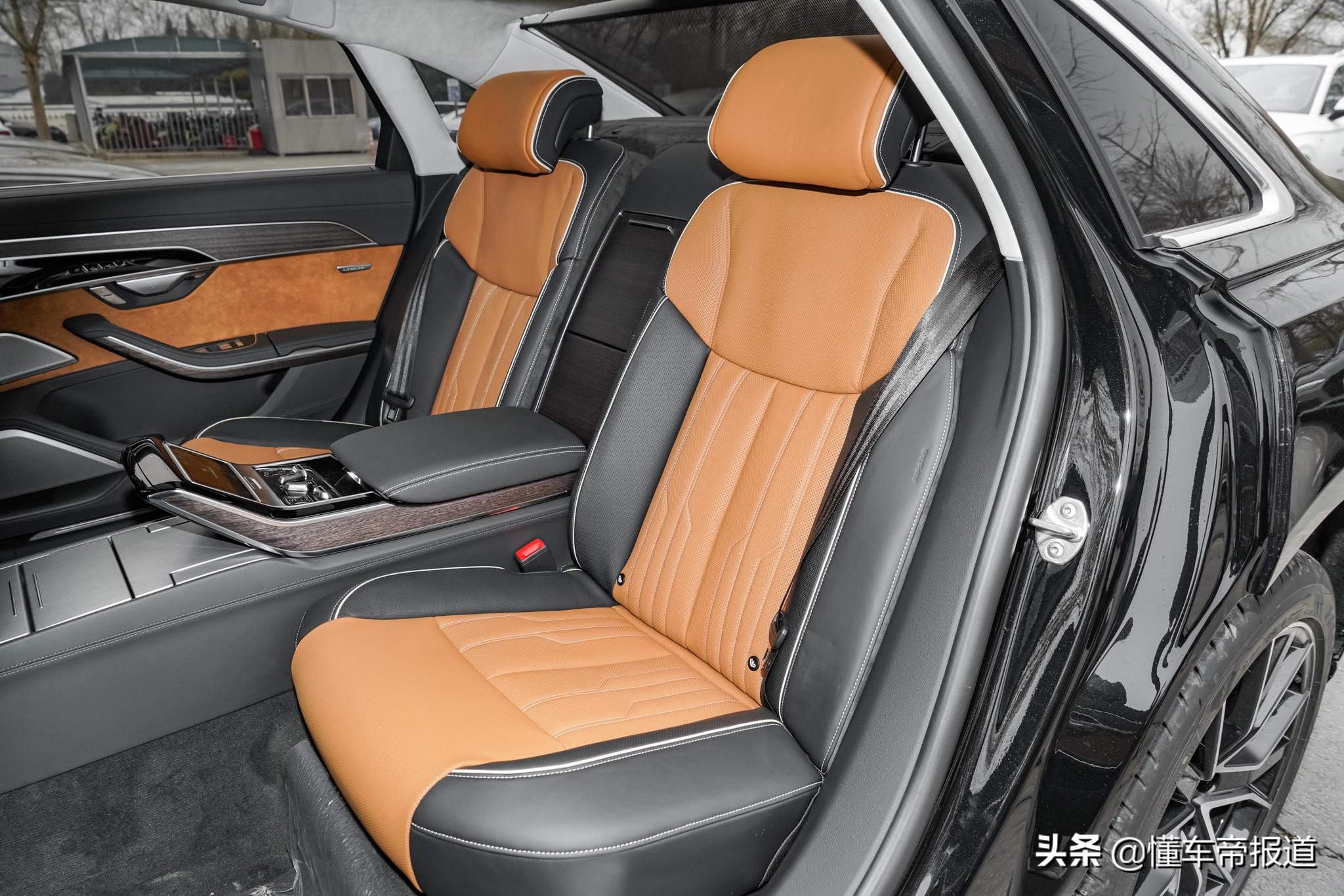 新车｜更上一层楼！奥迪A8L V8动力上市，售194.28万