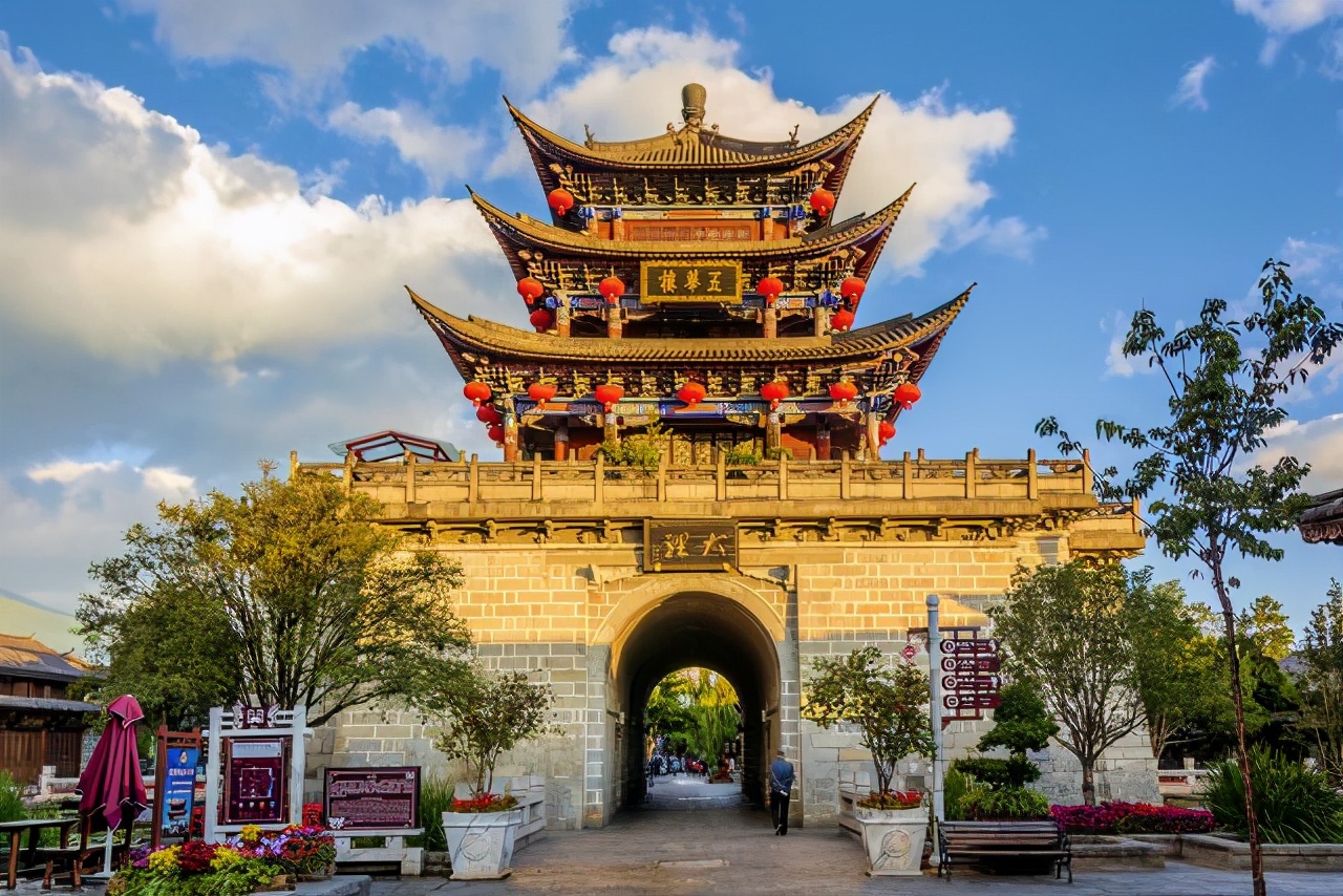 中国这10个景色绝美的景观，你去过5个就算旅游达人啦