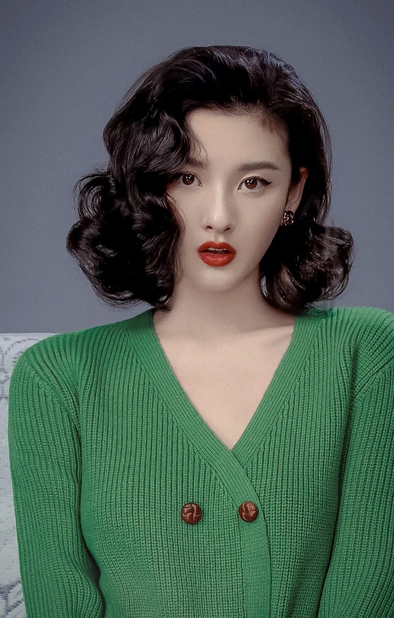 港风复古盛行,可画皮难画骨,谁能模仿出当年港星各式各样的美呢